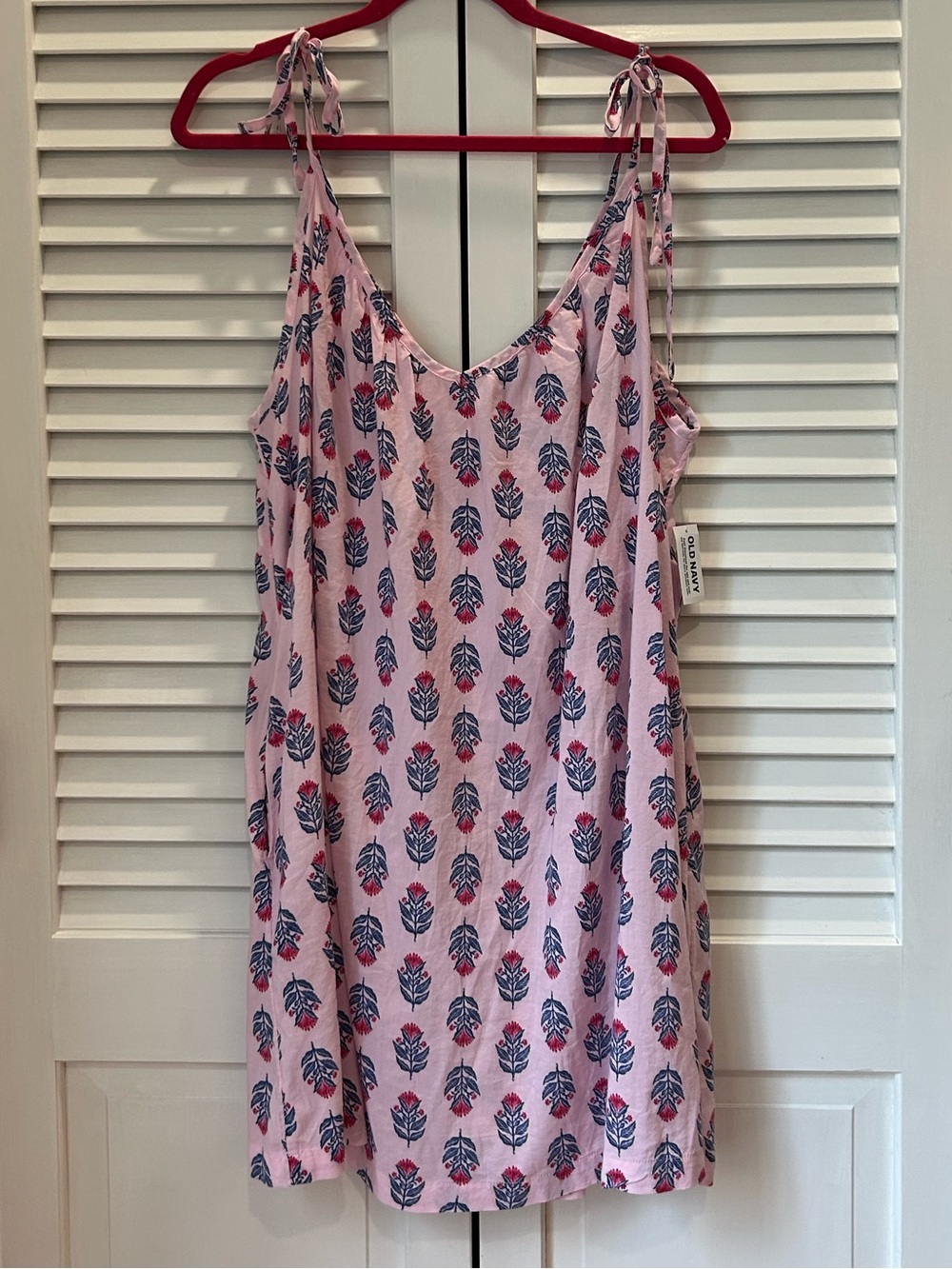 Pretty Boho Pink Floral Dress NWT